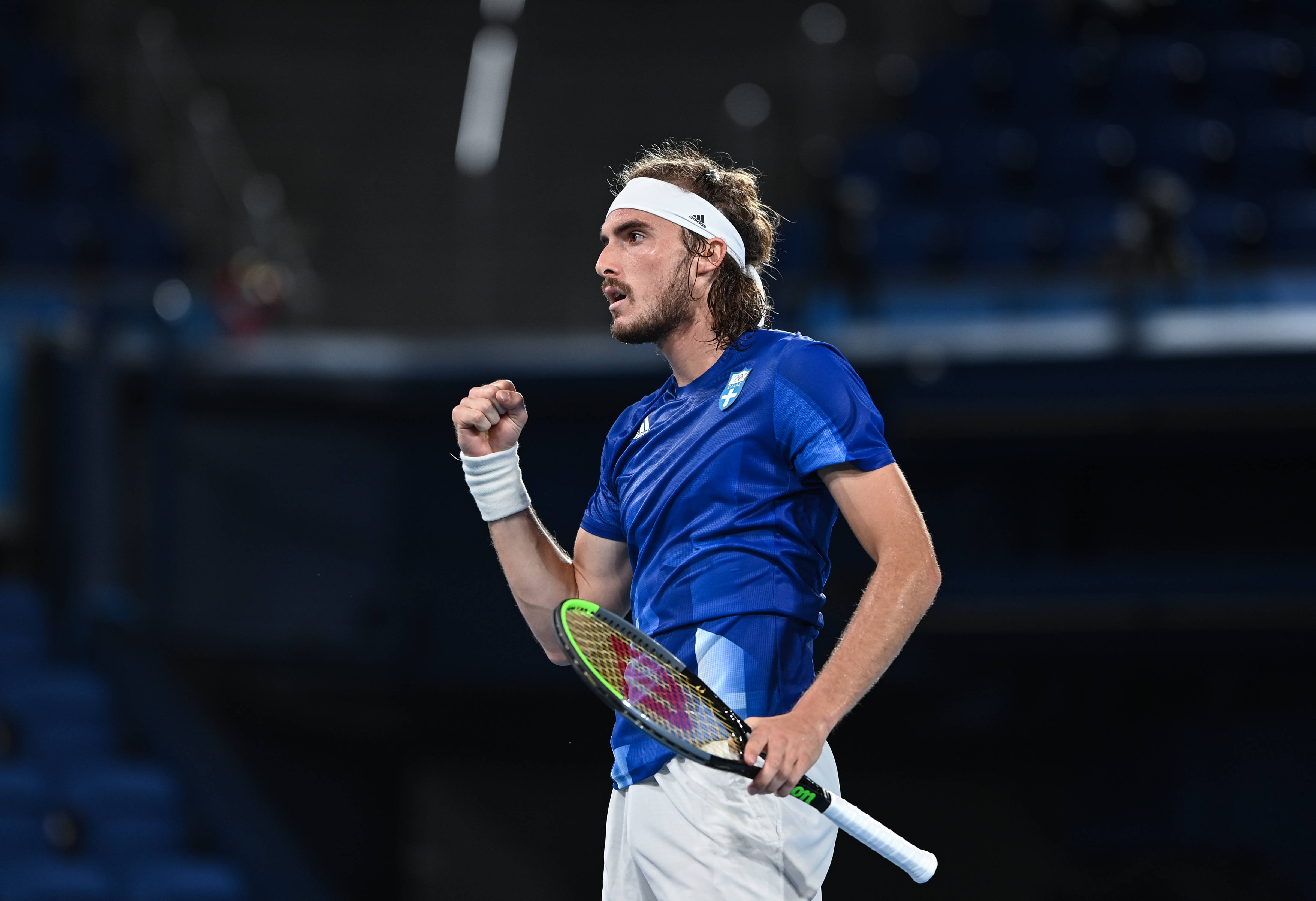 世界网球队力克法国网球队，西西帕斯完成帽子戏法的简单介绍