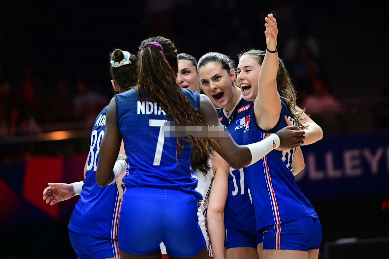 土耳其女排击败阿根廷，夺得女子排球冠军