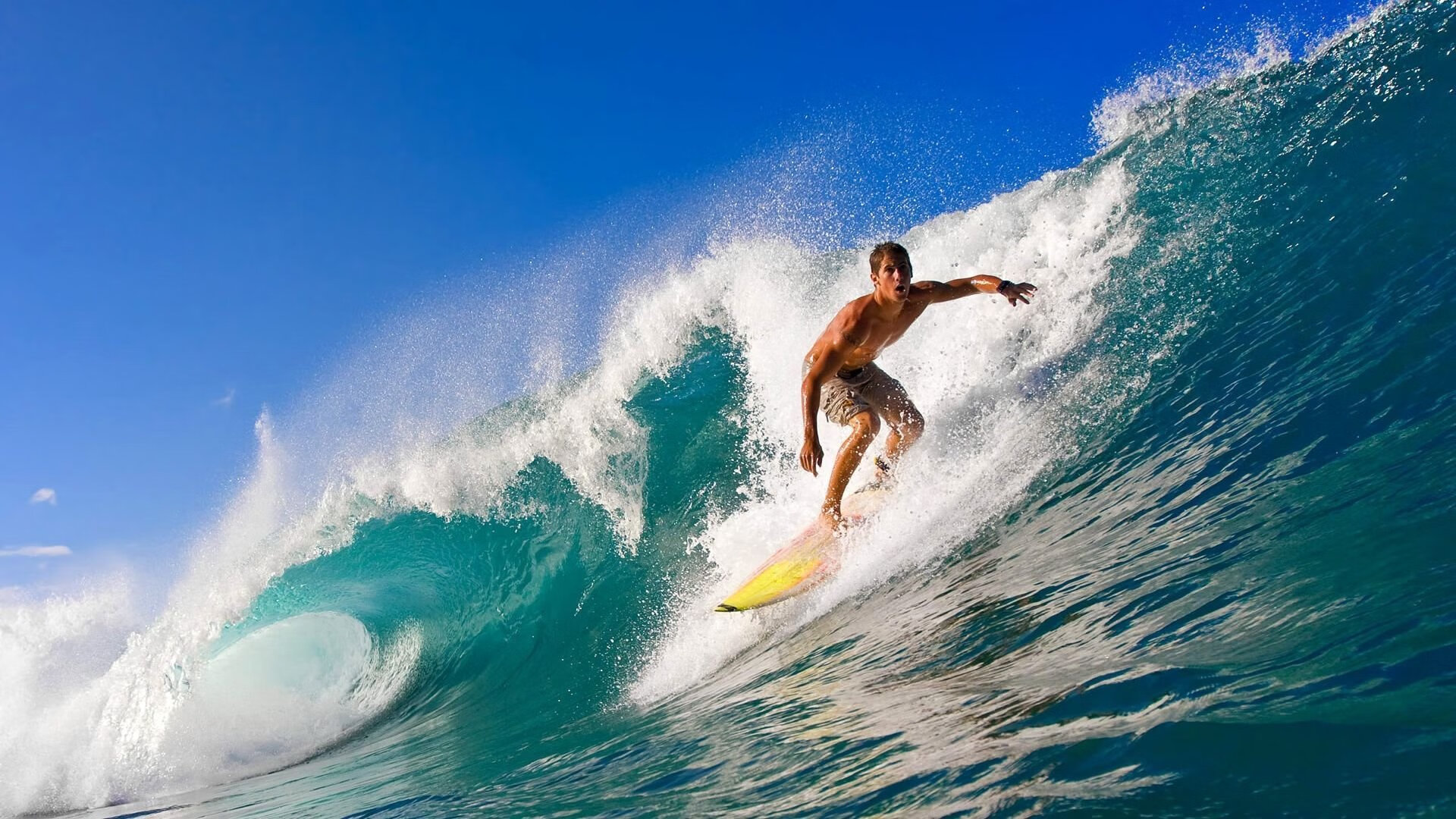 开云体育app-拜仁对阵罗马，富安健洋彻底打爆防线，亚洲后卫的欧冠里程碑之战