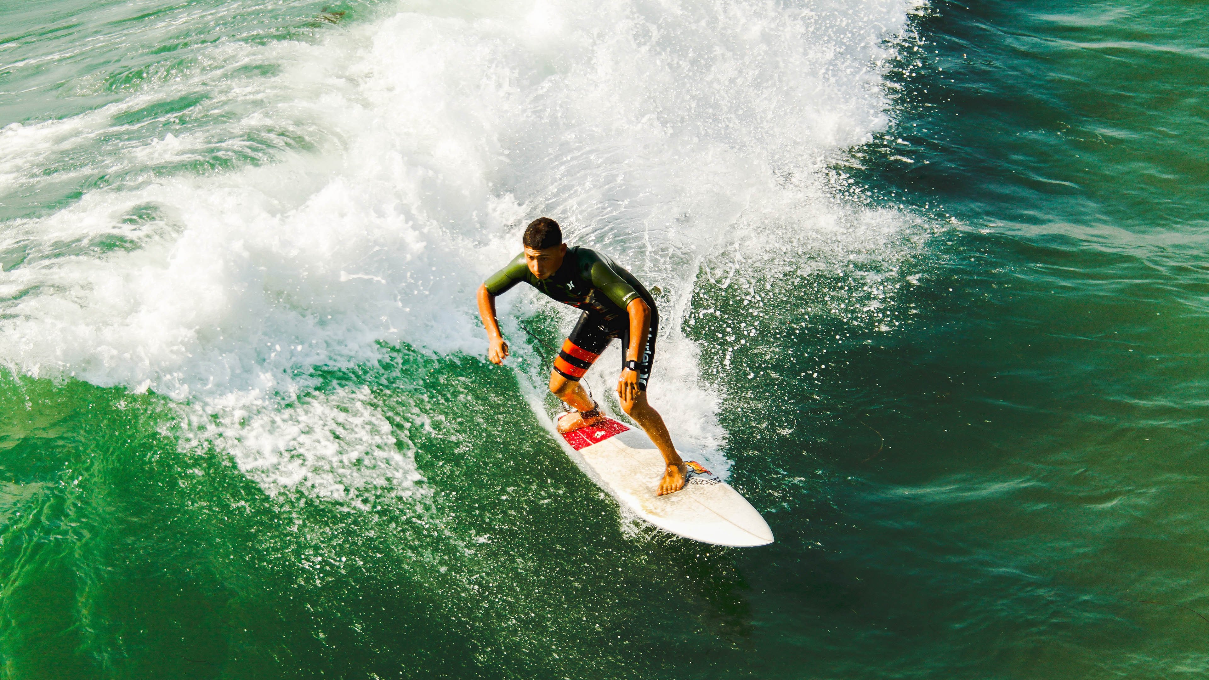 希腊神话与红牛之翼，布鲁诺生涯之夜，定义足球的永恒瞬间